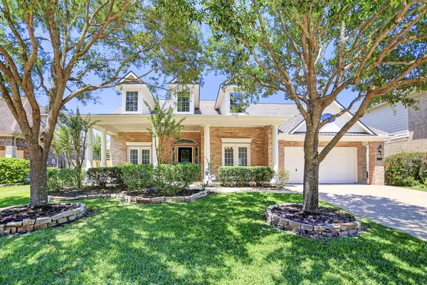 7715 BAYOU GREEN LN