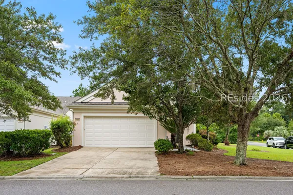 153 LANDING LN