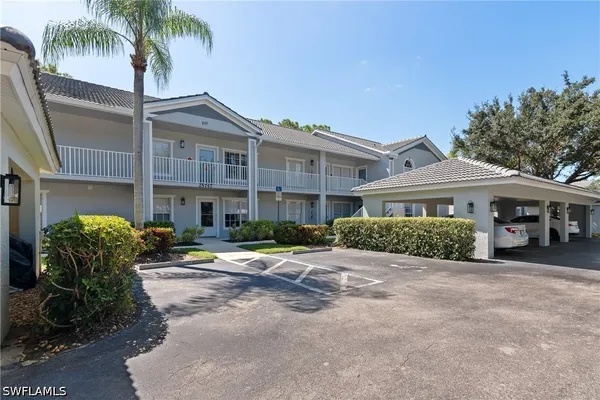 25747 LAKE AMELIA WAY 105