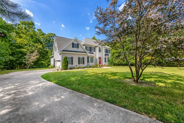 195 STANLEY CT