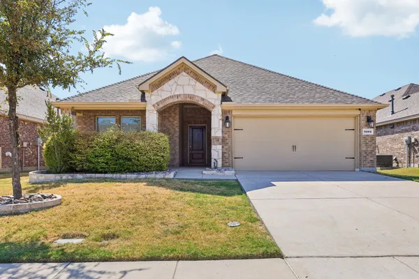 3204 BRAZOS DR