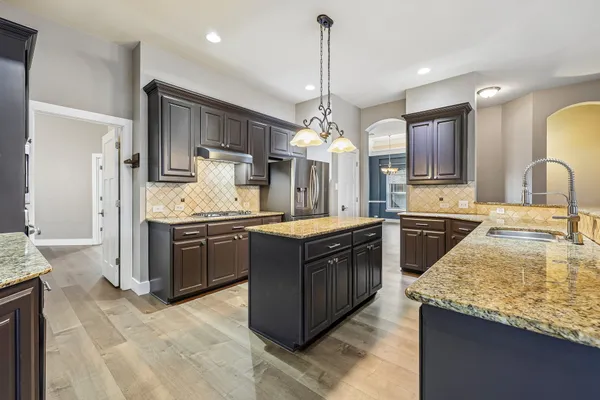 1211 WINDGATE WAY