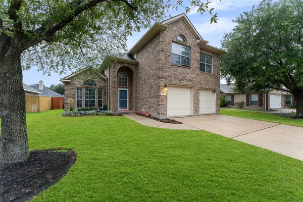 22907 BANK SHADE CT