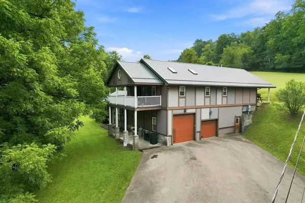 28 DUTCH GLORY RD