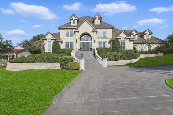 6800 OAK HILL DR