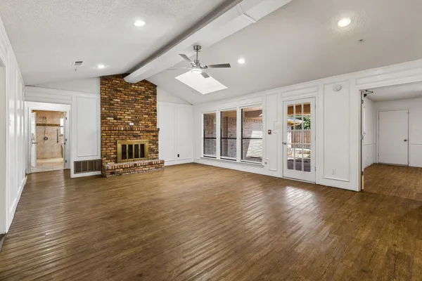 2206 BLUE CYPRESS DR