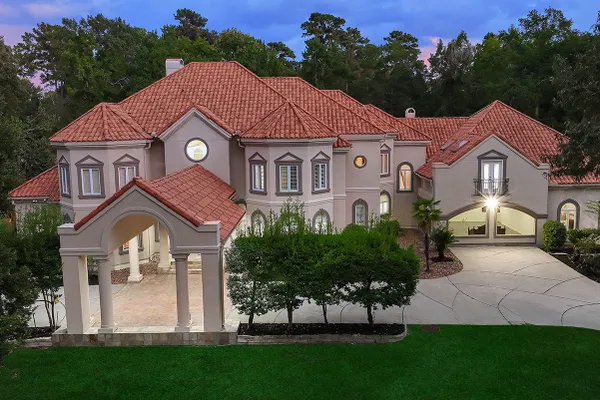 23508 TWIN OAKS DR