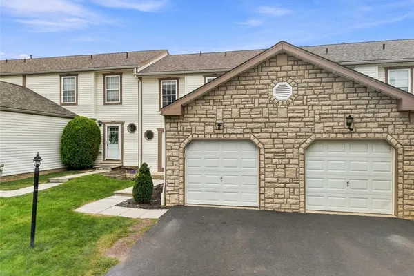 203 PINE VALLEY DR