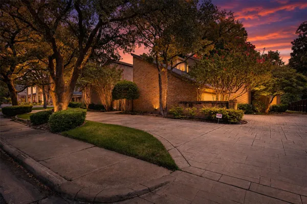 6822 BLUE MESA DR