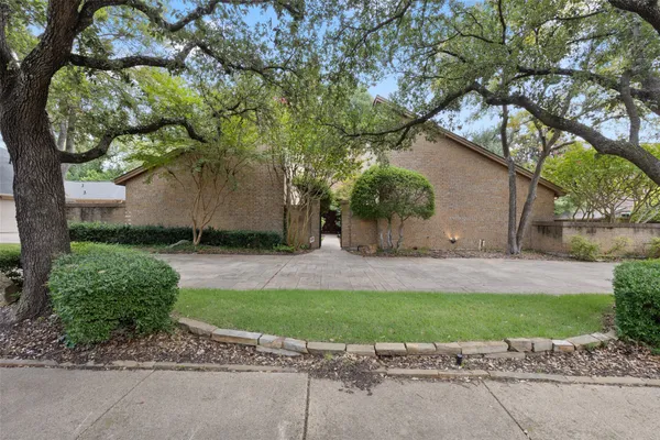 6822 BLUE MESA DR