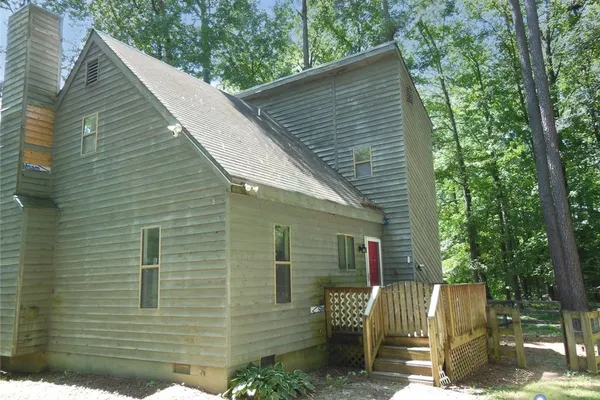 806 FAHEY CIR