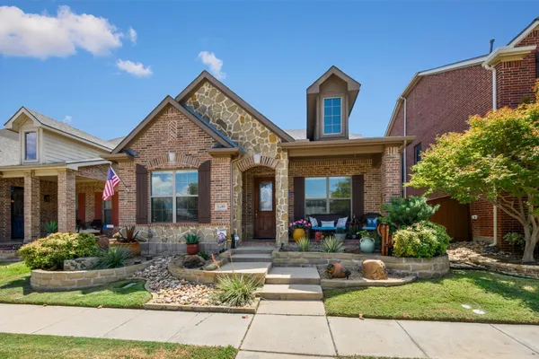 1480 BRISTOL LN