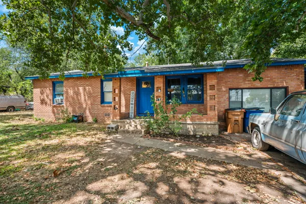 9106 CAPITOL DR