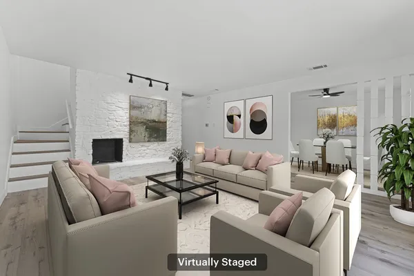 10912 HILLSIDE OAK LN
