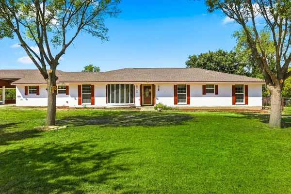 1 GLENCOVE CIR