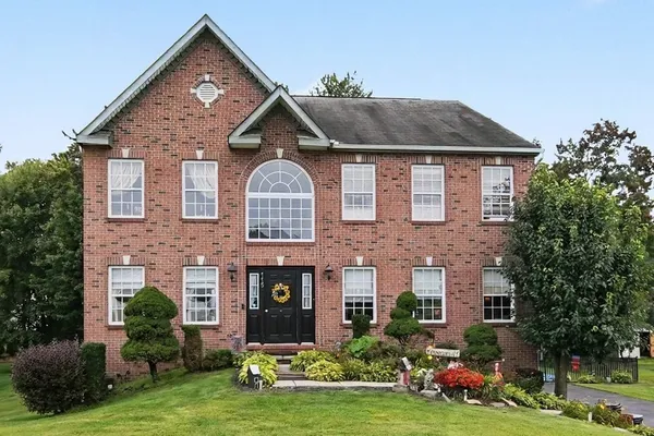 115 MOHAWK DR