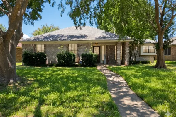 2401 CORTLAND CIR