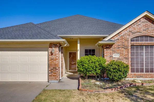 1032 KINGFISH DR
