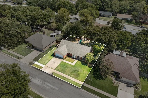 328 CINDY ST