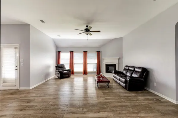107 HARVEST WAY