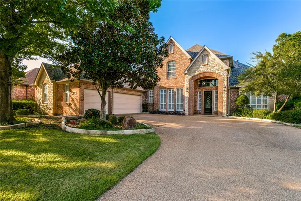865 THOMAS CROSSING DR