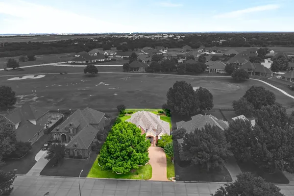 865 THOMAS CROSSING DR