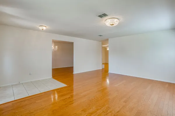 4205 BAYSIDE CT