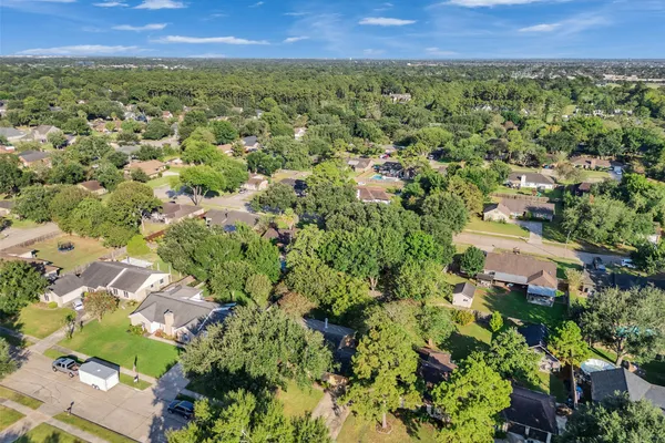 1208 PINEY WOODS DR