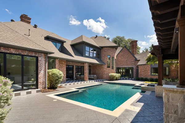 4017 BRIDGEPORT DR