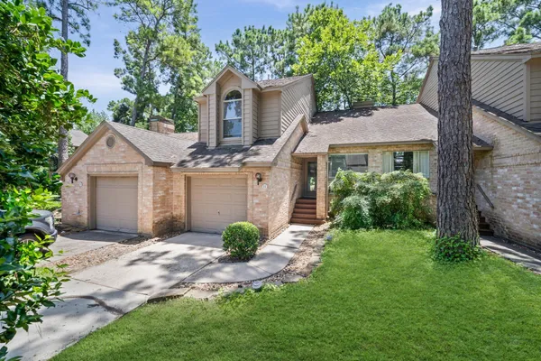 13 LAKERIDGE DR