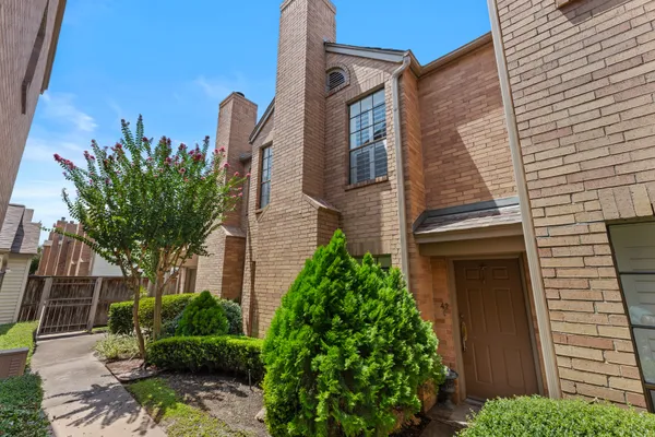 3300 BELLEFONTAINE ST 42