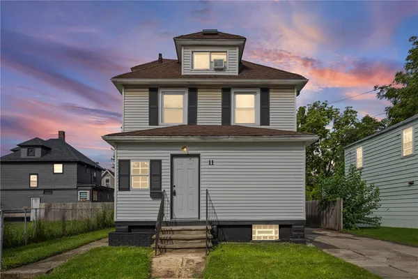 11 SANTEE ST