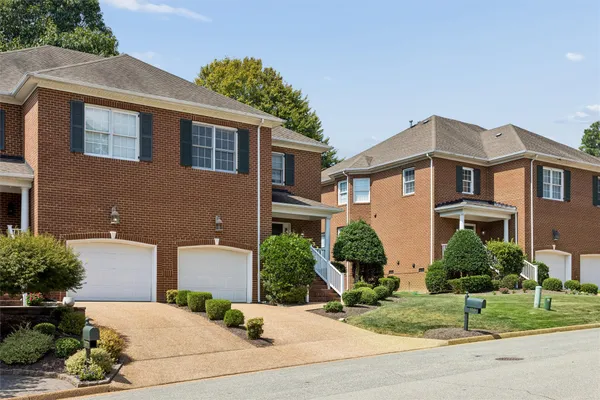 116 BROCKTON CT
