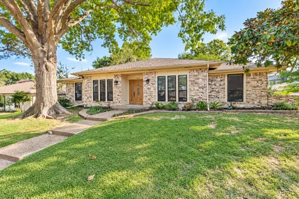 204 LAKEHILL DR