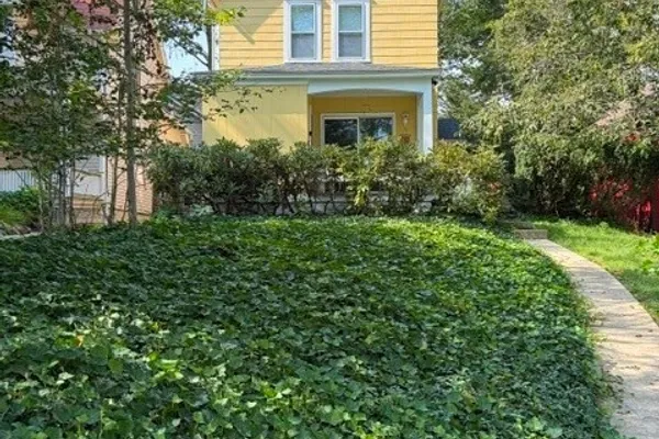 6 CRESCENT AVE