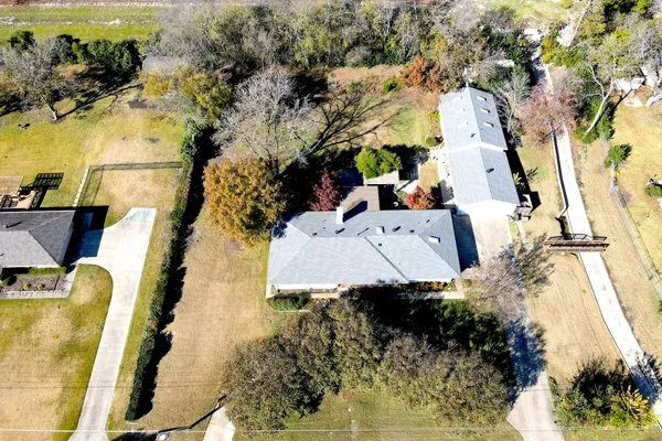 606 KEITH DR