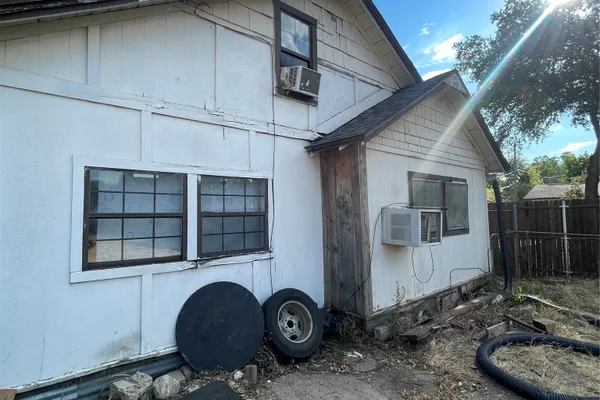 516 S EDGEWOOD TER