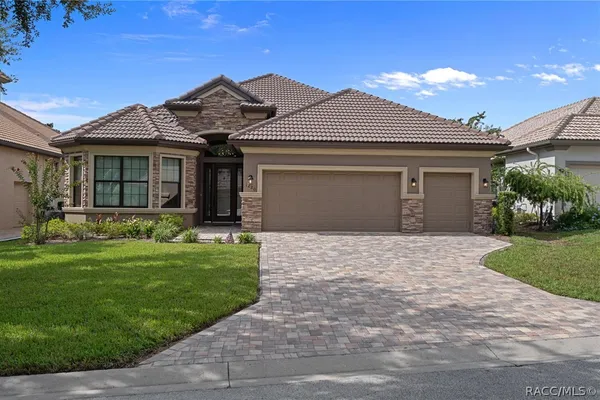 1220 W SKYVIEW LANDINGS DR