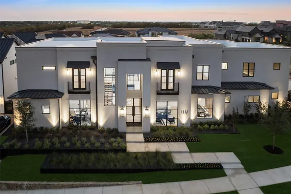 3385 TUSCAN OAKS DR