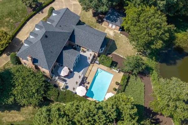 2900 THOMAS SMITH LN