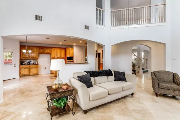 1702 MERIDIAN CT