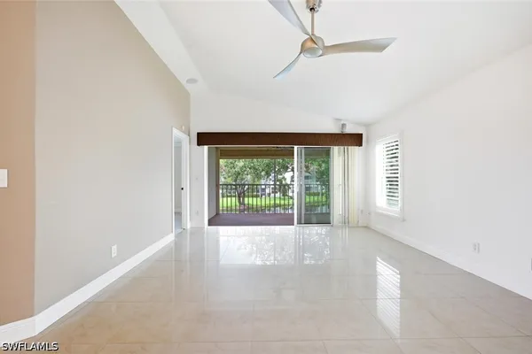 9856 LUNA CIR 204