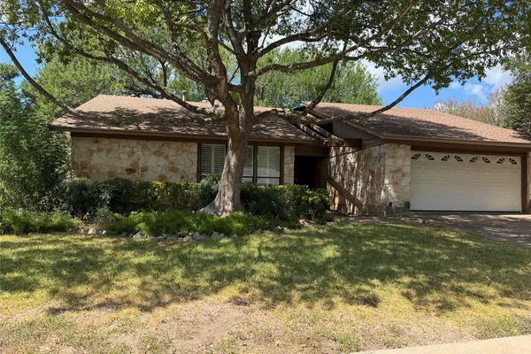 1508 BARN SWALLOW DR