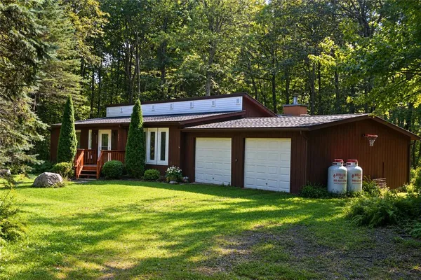 116 HAWK LN