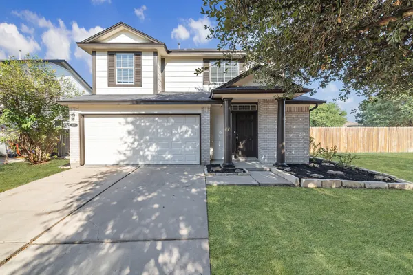 502 GARRETT CT