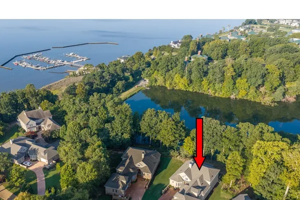 422 RIVERS EDGE