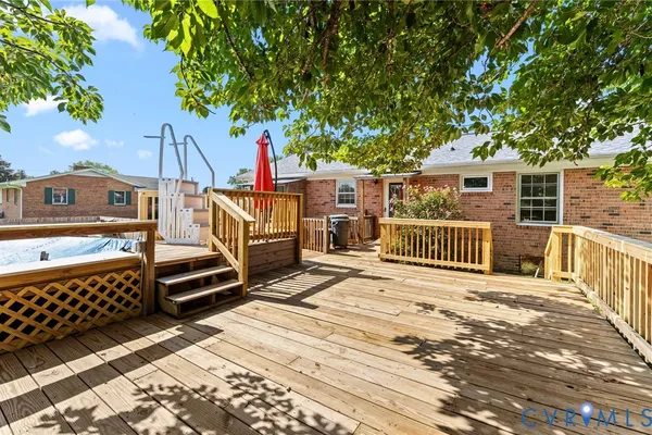 528 WARE AVE