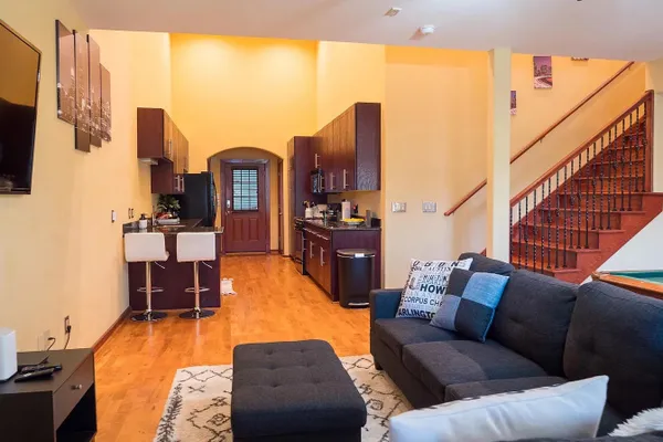 2900 HAMILTON ST 22