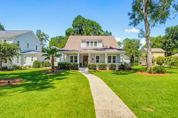 14 CARTER OAKS DR