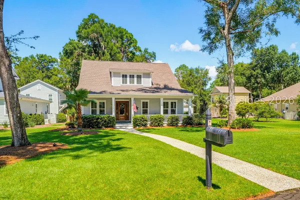 14 CARTER OAKS DR